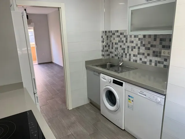 Se alquila precioso piso reformado, listo para entrar a vivir — 2