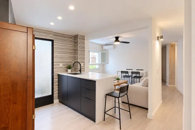 Piso reformado de 113 m2 en pleno centro de Murcia con 4 dormitorios y 2 baños — 9