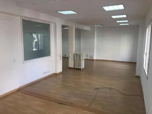 Oficina 160m² en alquiler - Trafalgar - foto 3