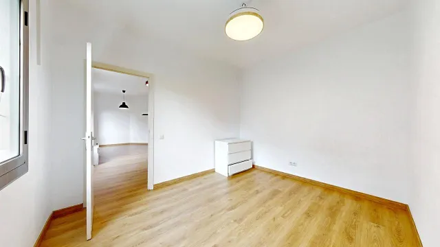 LUZ, SOL Y VISTAS DESPEJADAS EN UNA VIVIENDA EXTERIOR JUNTO A POBLENOU Y DIAGONAL MAR — 47