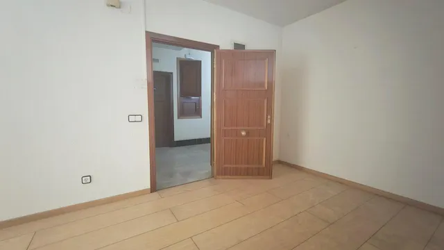 Urbis te ofrece un local comercial en venta  en el centro de Salamanca — 2