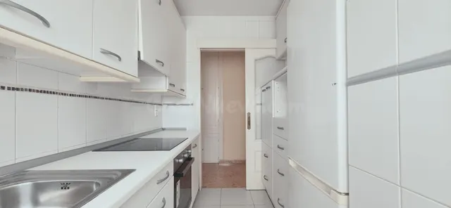 Se vende piso de 2 dormitorios con amplia terraza, garaje y trastero en Aguadulce Sur — 4
