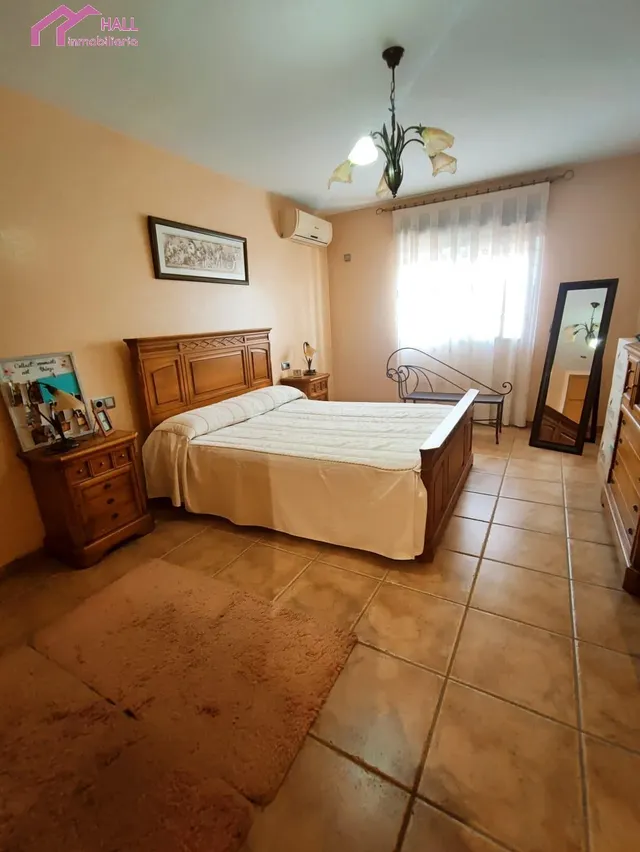 CASA INDEPENDIENTE EN LOS RAMOS — 12