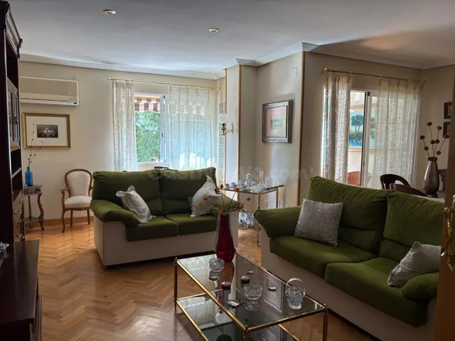 Piso de 3 habitaciones y 2 baños con garaje en Infante Juan  - foto 2