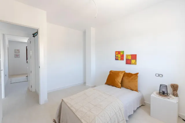 Espectacular casa adosasa de obra nueva — 19