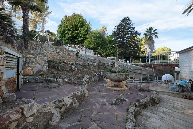 AMPLIO CHALET INDEPENDIENTE EN VENTA EN SIERRA PERENCHIZA — 47