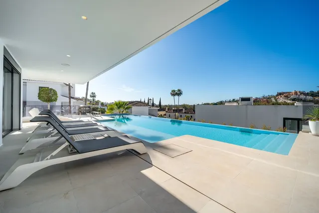 Chalet 5 habitaciones 661m² en venta - Marbella — 8