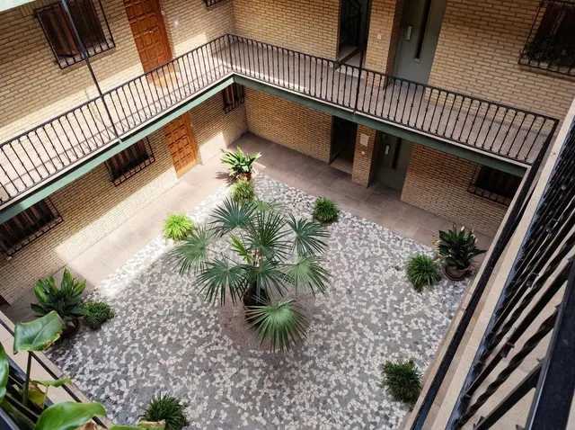 Oportunidad de Inversión y Vivienda en Granada Centro: Apartamento Luminoso junto a Gran Vía ref: DLR00284 — 21