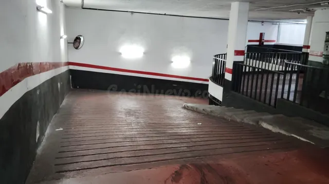Parking de moto 4m² en alquiler - Eixample - foto 4