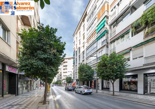 PISO DE 5 DORMITORIOS EN CALLE RECOGIDAS — 34