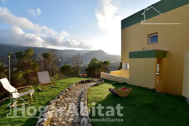 ¡CHALET ESPECTACULAR! AMPLIO Y MUY LUMINOSO CON GARAJE Y TRE