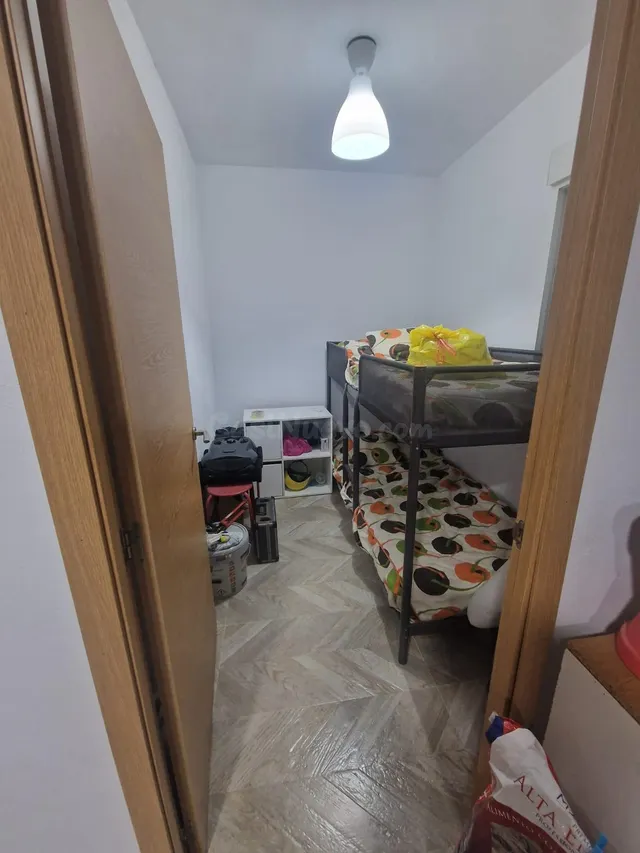 Se vende parcela no hipotecable, con construcción y piscina privada en El Marquesado — 8