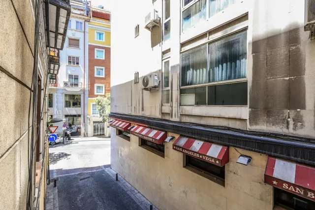 Piso 5 habitaciones 139m² en venta - Centro — 38