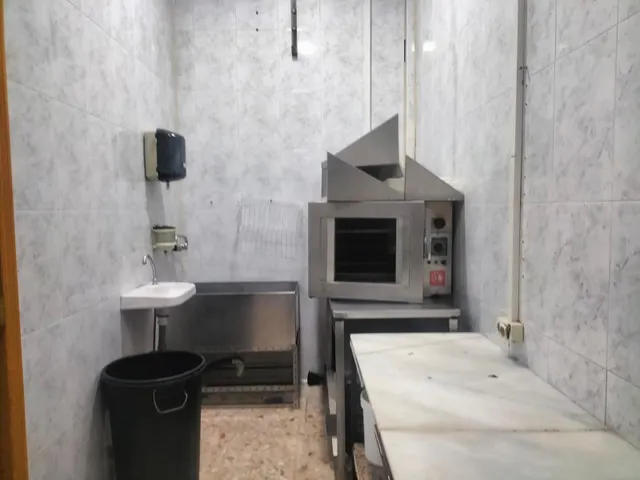LOCAL COMERCIAL EN PUERTO REAL — 7