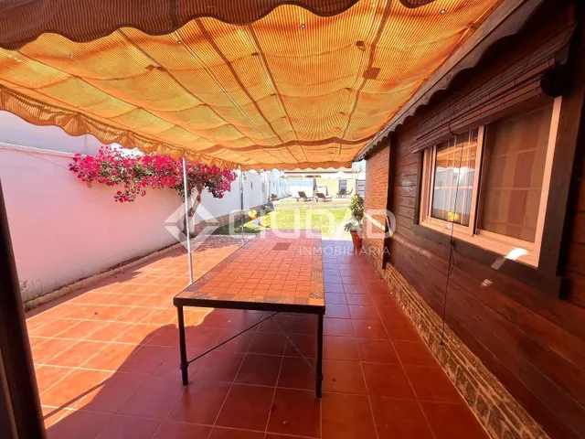 Casa con amplio terreno y piscina junto a Jaramar — 15