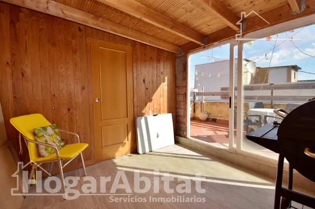 Precioso ático dúplex, impecable y luminoso, todo amueblado y en pleno centro histórico — 18