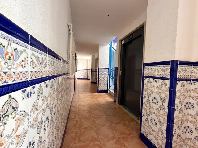 Estudio con Vistas y Piscina en Torrevieja - ¡Tu Oportunidad Ideal! — 22