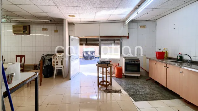 Se vende vivienda esquinera con múltiples posibilidades — 25