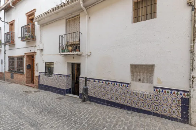 BONITA CASA PARA REFORMAR — 27