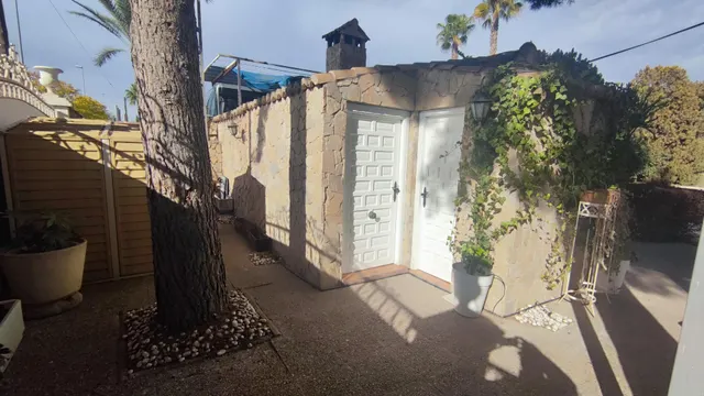 CHALET INDEPENDIENTE DE LUJO ZONA SOL Y LUZ-SAN VICENTE — 17