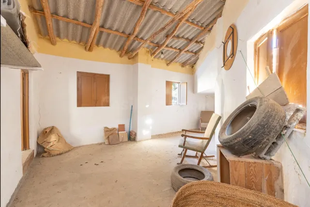 CASA PARA REFORMAR CENTRO ALBUÑUELAS 3 VIVIENDAS EN UNA - foto 5