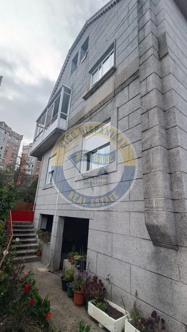 CASA INDEPENDIENTE PROXIMA A CASTRELOS — 38