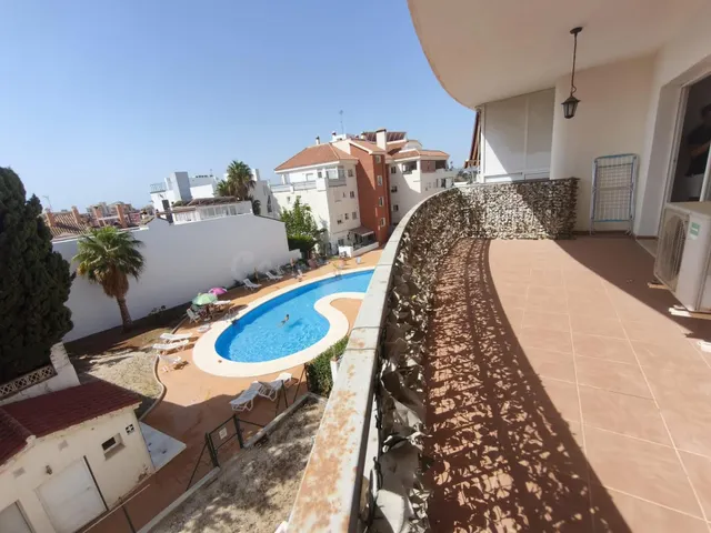 Gran oportunidad de piso en los Pacos con vistas al mar en u