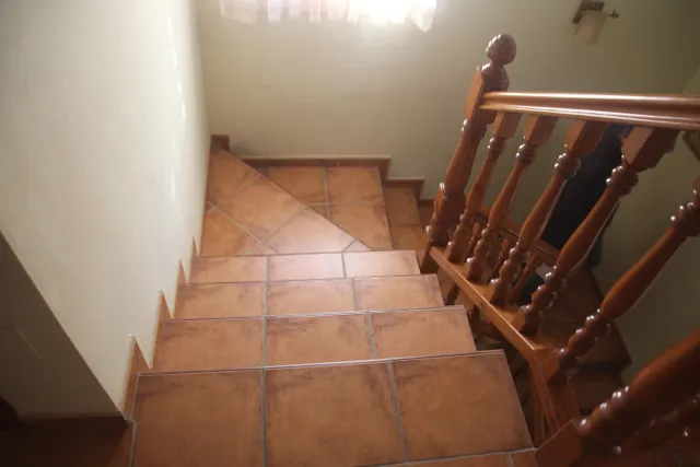 se vende casa adosada en el centro a tan solo 150 metros de la playa — 14