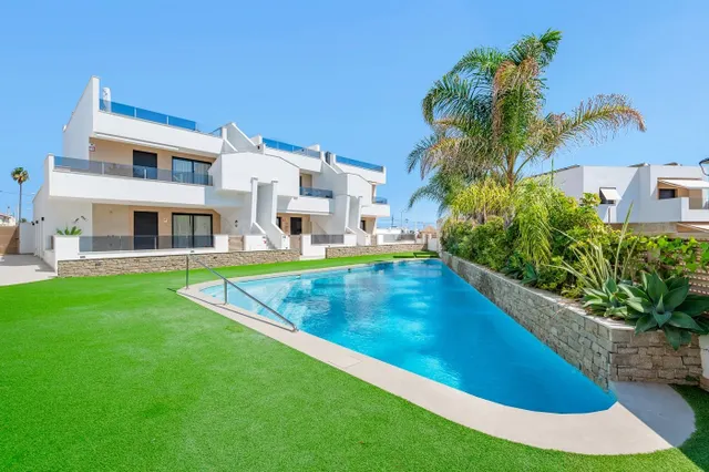 APARTAMENTO DE 3 DORMITORIOS Y 2 BAÑOS EN SAN PEDRO DEL PINATAR (MURCIA) — 2