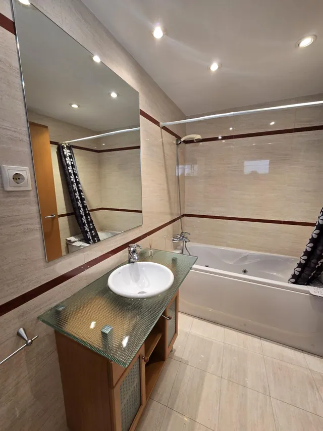 Piso impecable amueblado 4 hab — 26
