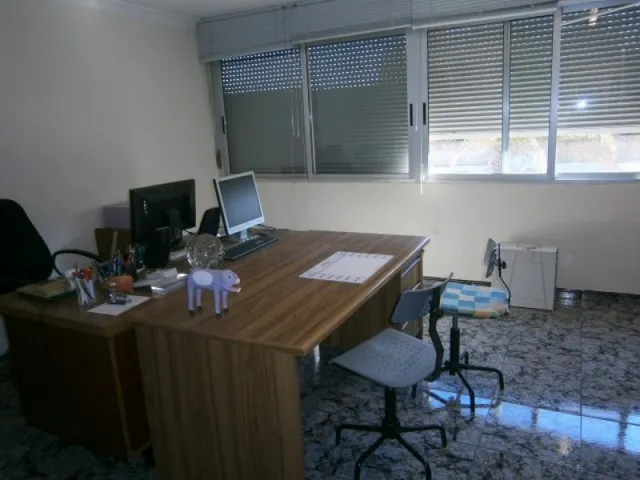 Nave industrial con vivienda y parcela de 11.800 metros — 7
