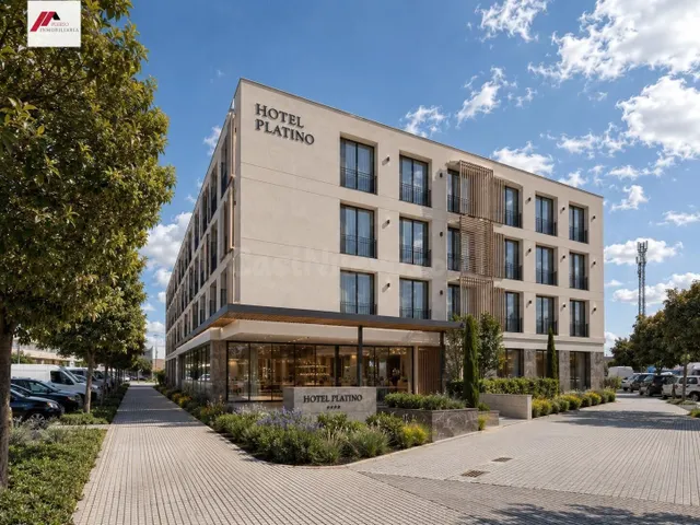 SUELO URBANO CON USO HOTELERO EN JEREZ – PROYECTO HOTEL PLAT - foto 4