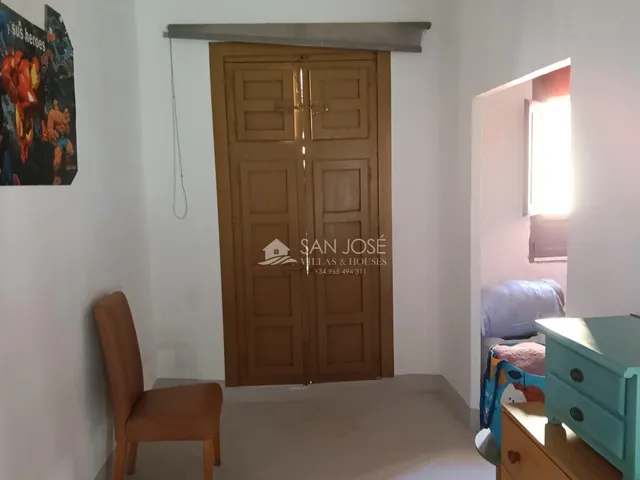 Se vende encantadora casa semi reformada en el corazón de Aspe — 17