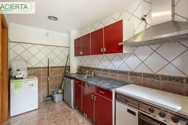CHALET ADOSADO EN OGIJARES ( GRANADA) — 7