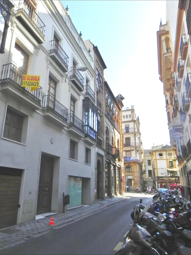 Piso junto a la campana con terraza propia — 18