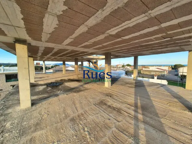 Edificio en construcción en Ribera de Cabanes — 12