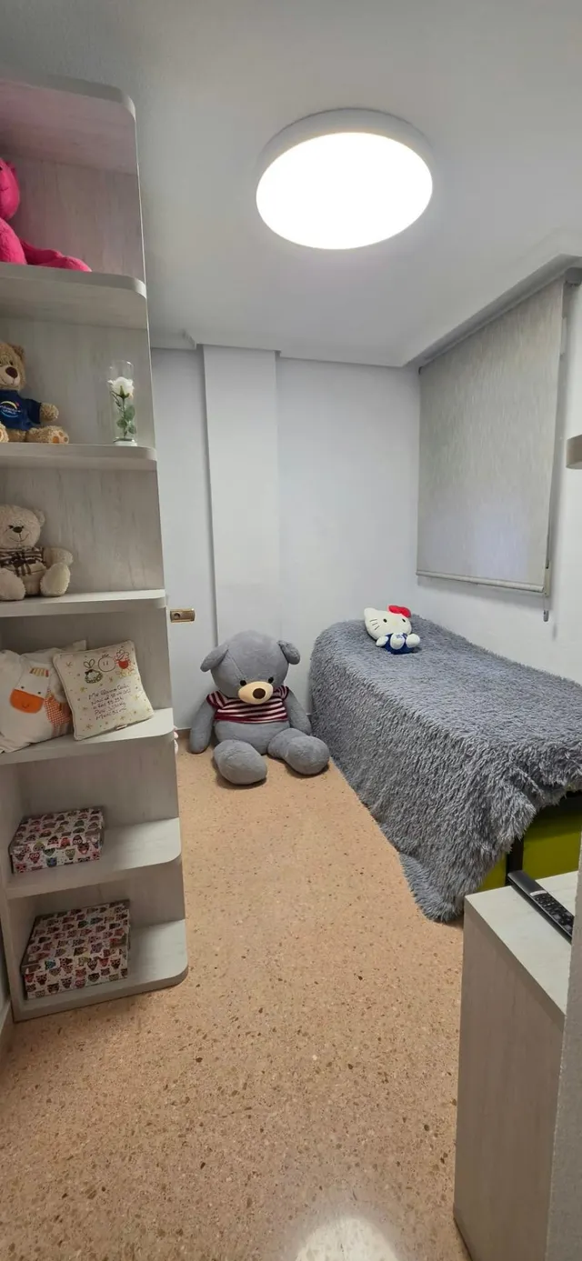 PISO A LA VENTA AMPLIO, LUMINOSO Y CON PLAZA DE GARAGE — 41