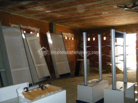 Local comercial 98m² en alquiler - SAN BLAS - foto 5