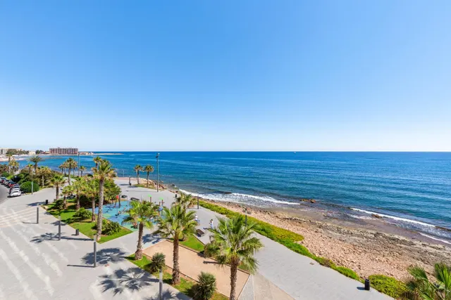 Piso en venta en Torrevieja con vistas al mar — 34