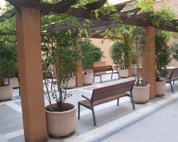 Luminoso piso de 3 dormitorios con terraza y piscina — 20