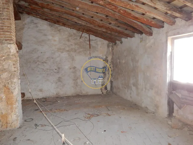 GRAN CASA CENTRICA EN BOCAIRENT — 11