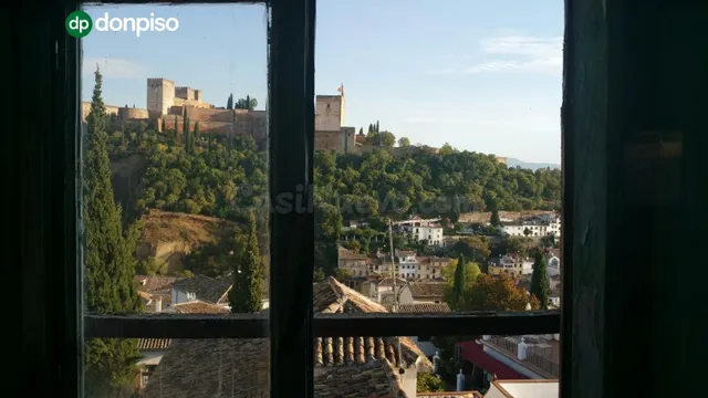 CASA CON VISTAS PANORÁMICAS A LA ALHAMBRA