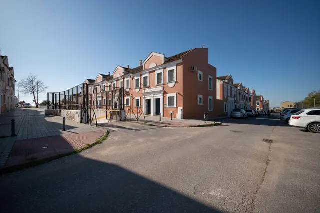 Amplio adosado en Mairena del Alcor con buhardilla reformada — 39