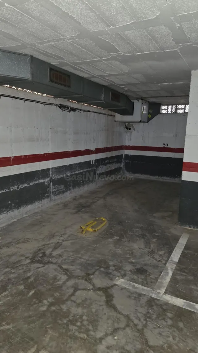 Oportunidad Única: Parking en el Centro de Salou por solo €1 - foto 4