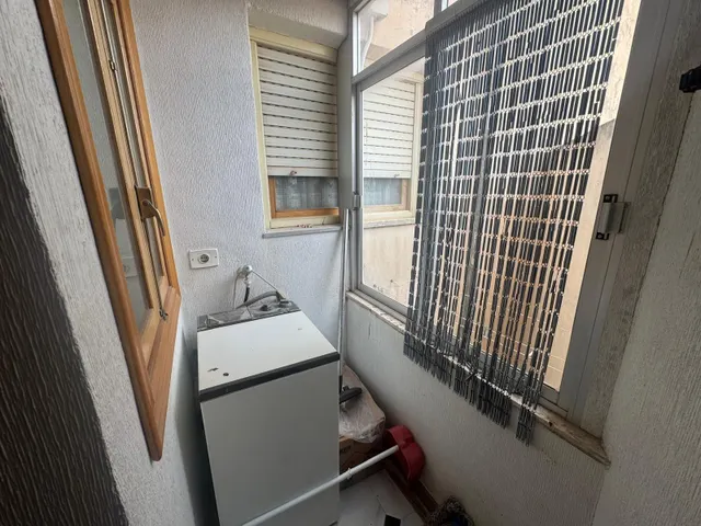 Edificio de dos apartamentos con terraza y garaje — 20