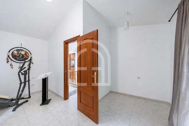 Casa en Sant Fost de Campsentelles — 8