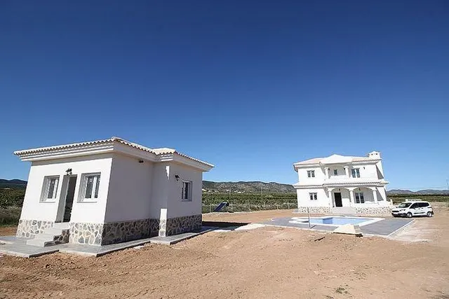 VILLAS DE OBRA NUEVA EN PINOSO — 20