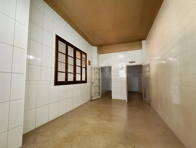 Negocio listo para trabajar + viviendas + garajes en zona de - foto 3