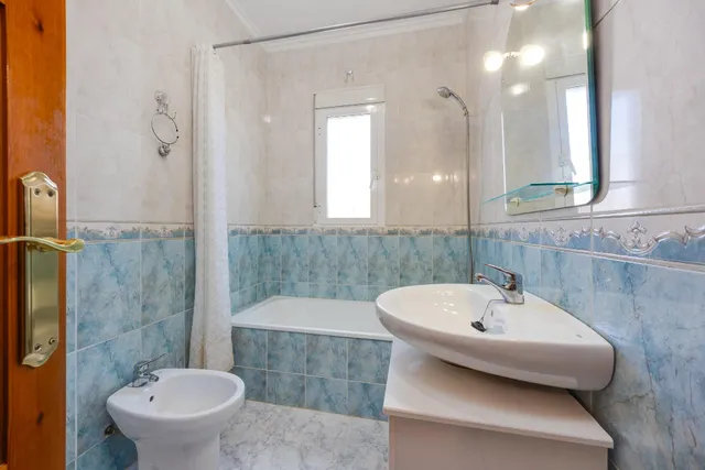 CHALET INDEPENDIENTE EN CIUDAD QUESADA CON JARDIN, GARAJE Y PISCINA COMUNITARIA — 22