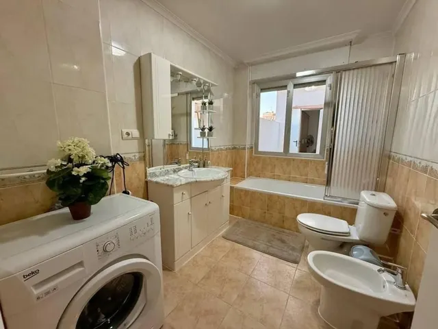 Apartamento 2 habitaciones 89m² en venta - Paseo maritimo — 10